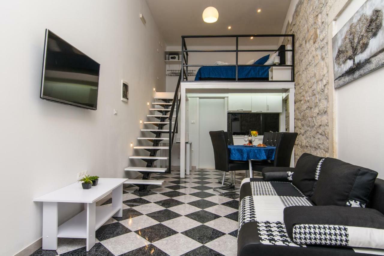 Studio Apartman REA Trogir Bagian luar foto