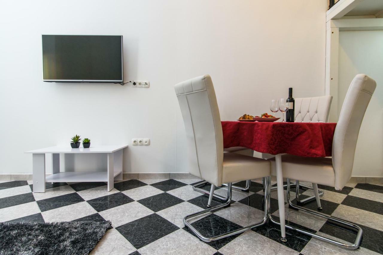 Studio Apartman REA Trogir Bagian luar foto